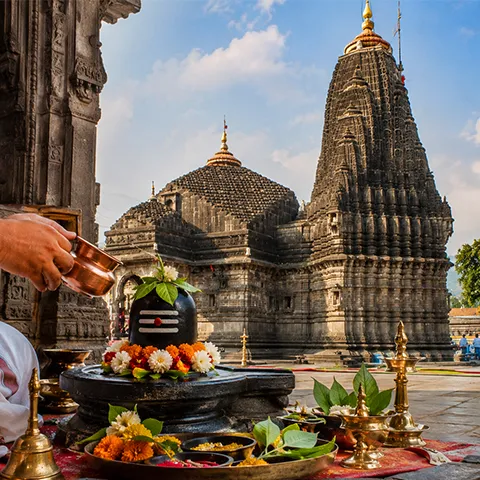 पंडित किशन गुरुजी   त्र्यंबकेश्वर